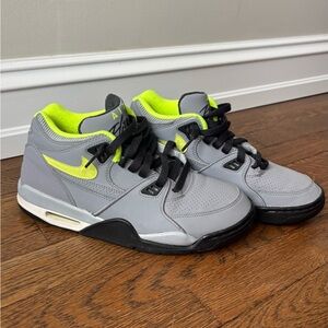 Nike air flight 318003-030